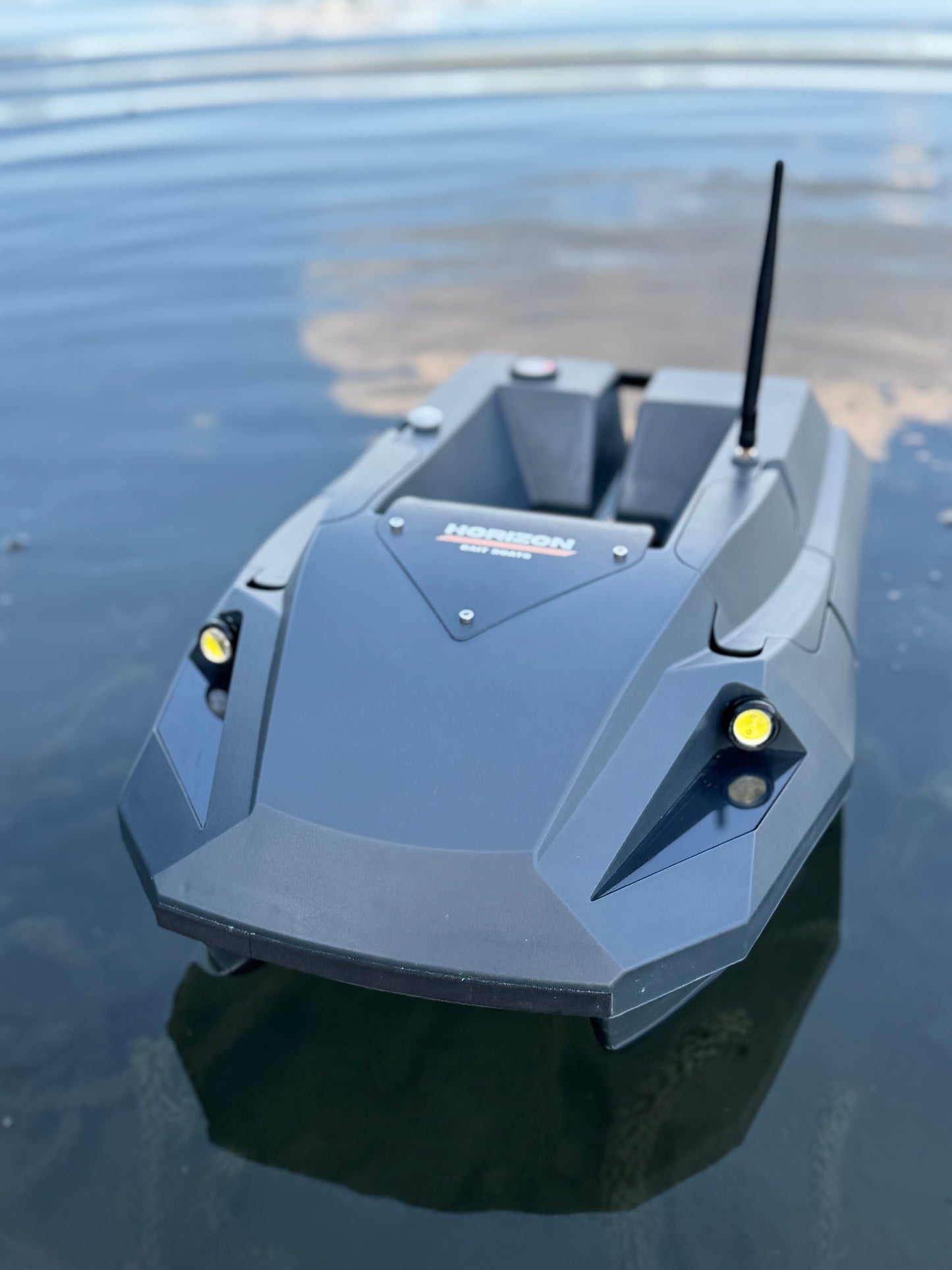 Horizon X Bait Boat – GPS Carp Fishing Bait Boat with Autopilot