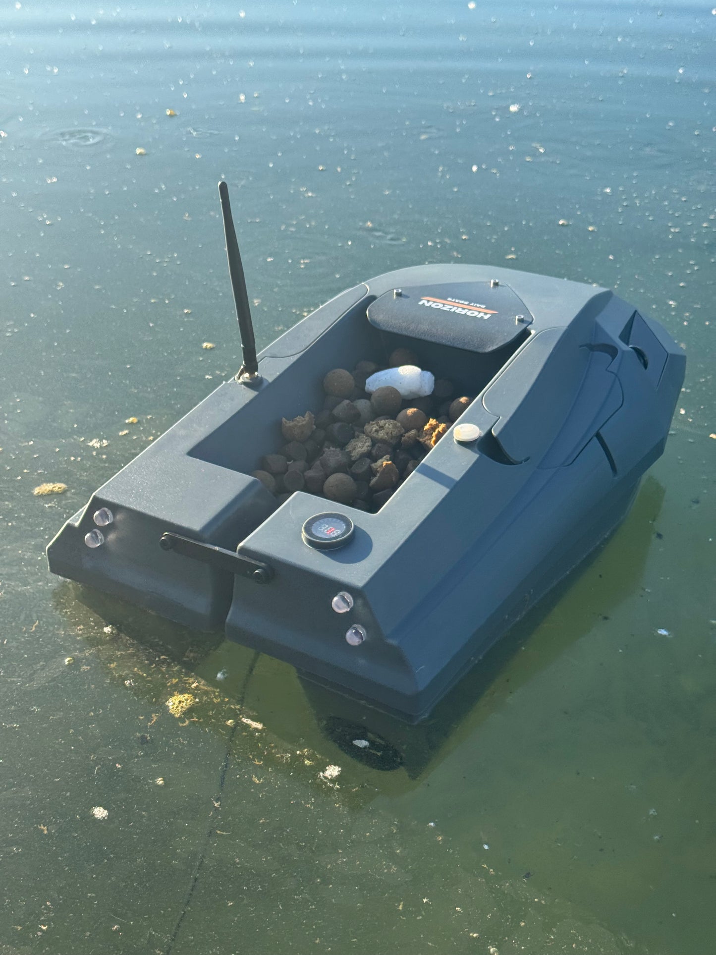 Horizon X Bait Boat – GPS Carp Fishing Bait Boat with Autopilot